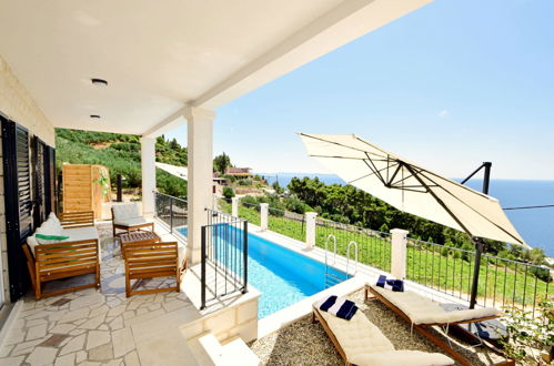 Foto 36 - Casa de 5 quartos em Hvar com piscina privada e terraço