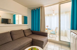 Foto 2 - Appartamento con 1 camera da letto a Agde con piscina e vista mare