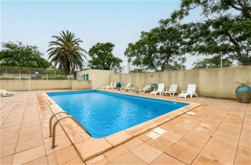 Foto 4 - Appartamento con 1 camera da letto a Agde con piscina e vista mare