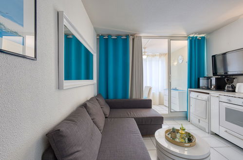 Foto 7 - Appartamento con 1 camera da letto a Agde con piscina e vista mare