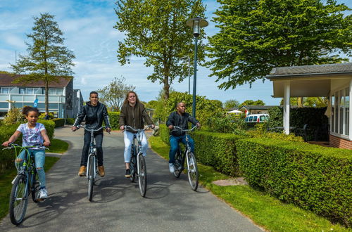 Foto 14 - Haus mit 2 Schlafzimmern in Noord-Scharwoude mit schwimmbad und garten