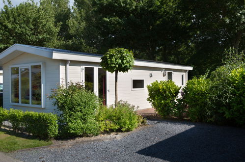 Photo 1 - Maison de 2 chambres à Noord-Scharwoude avec piscine et jardin