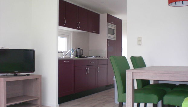 3 bedroom House in Noord-Scharwoude with swimming pool and garden - Photo 3