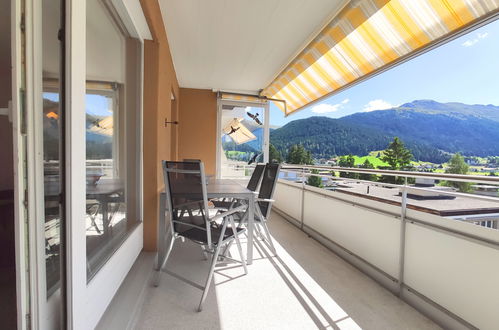 Foto 32 - Apartamento de 5 quartos em Davos com vista para a montanha