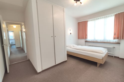 Foto 26 - Apartamento de 5 quartos em Davos com vista para a montanha