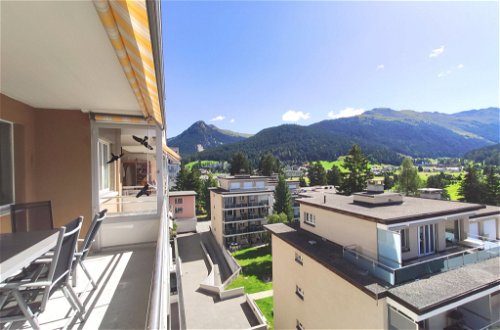 Foto 5 - Appartamento con 5 camere da letto a Davos con vista sulle montagne