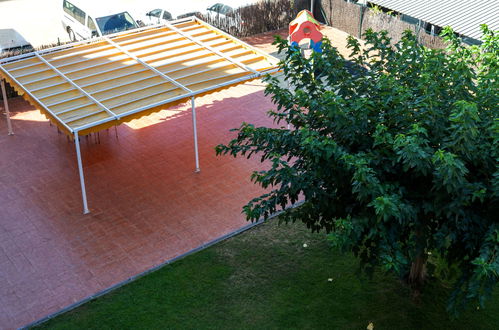 Foto 38 - Appartamento con 2 camere da letto a Malgrat de Mar con piscina e giardino