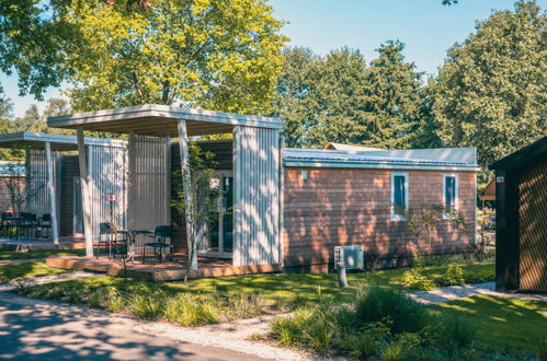 Foto 4 - Casa de 2 quartos em Kaatsheuvel com piscina e terraço