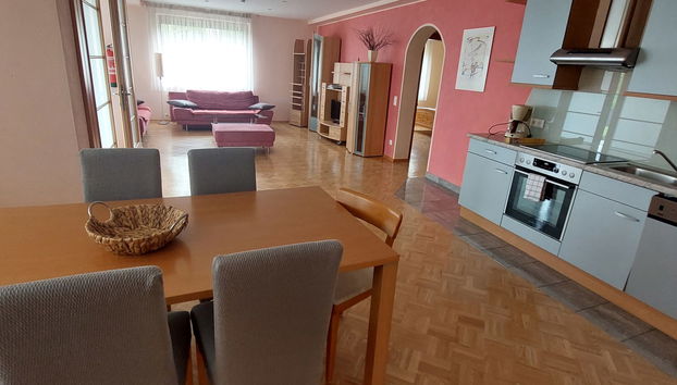3 bedroom Apartment in Velden am Wörther See with garden and terrace - Photo 3