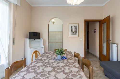 Photo 9 - 2 bedroom Apartment in Diano Marina with garden and sea view