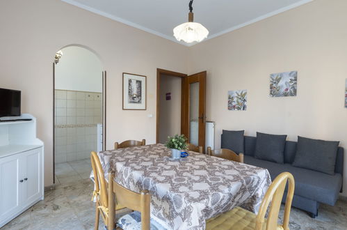 Foto 6 - Appartamento con 2 camere da letto a Diano Marina con giardino e vista mare