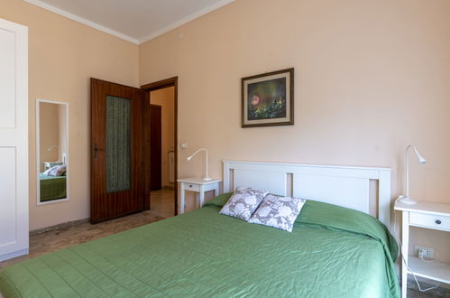 Photo 15 - 2 bedroom Apartment in Diano Marina with garden