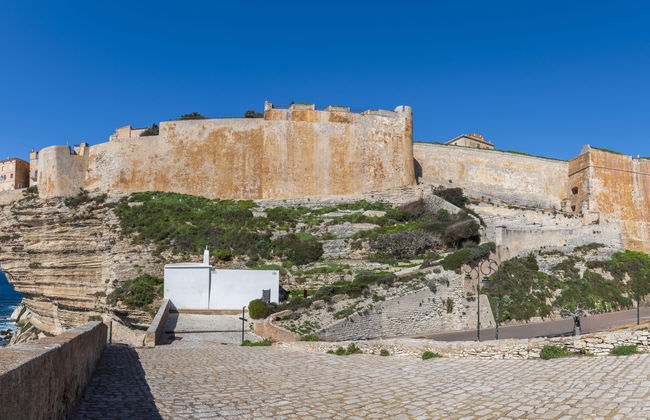 Apartamento de 3 quartos em Bonifacio com piscina e jardim - Foto 26