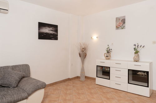 Photo 24 - 2 bedroom Apartment in Obrovac with terrace