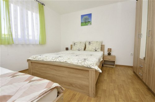 Foto 8 - Appartamento con 2 camere da letto a Obrovac con terrazza e vista mare