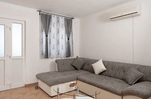 Photo 17 - 2 bedroom Apartment in Obrovac with terrace