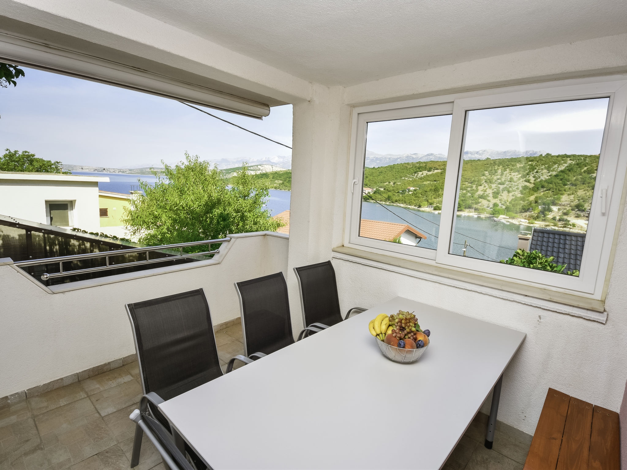 Foto 11 - Apartamento de 2 quartos em Obrovac com terraço e vistas do mar
