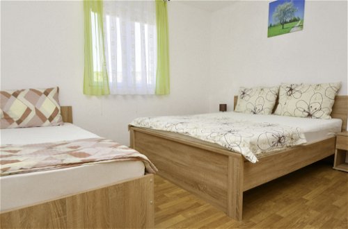 Foto 7 - Appartamento con 2 camere da letto a Obrovac con terrazza e vista mare