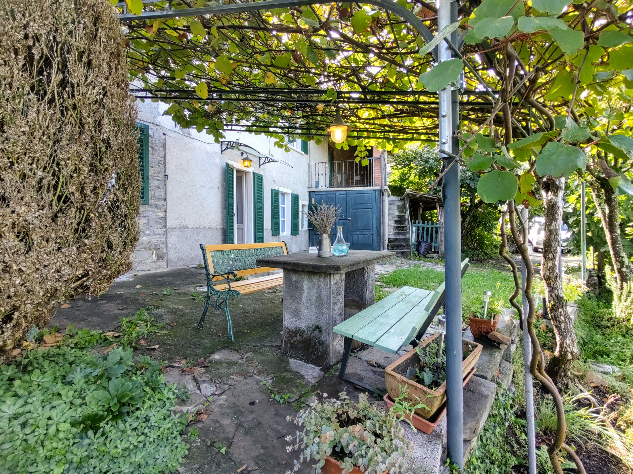 Photo 23 - Maison de 2 chambres à Perledo avec jardin et vues sur la montagne