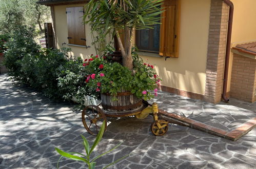 Foto 45 - Casa de 1 habitación en Castellina Marittima con jardín y vistas al mar