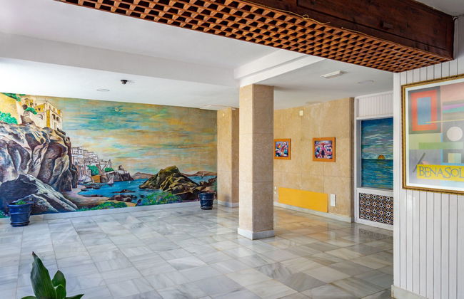 3 bedroom Apartment in Benalmádena with swimming pool and garden - Photo 30