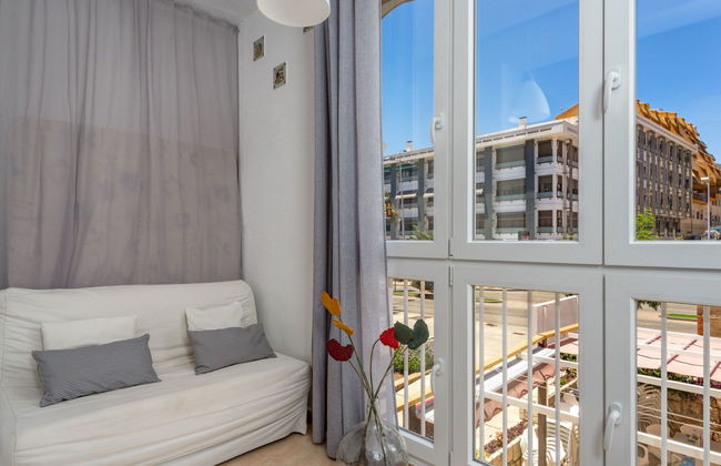 3 bedroom Apartment in Benalmádena with swimming pool and garden - Photo 9