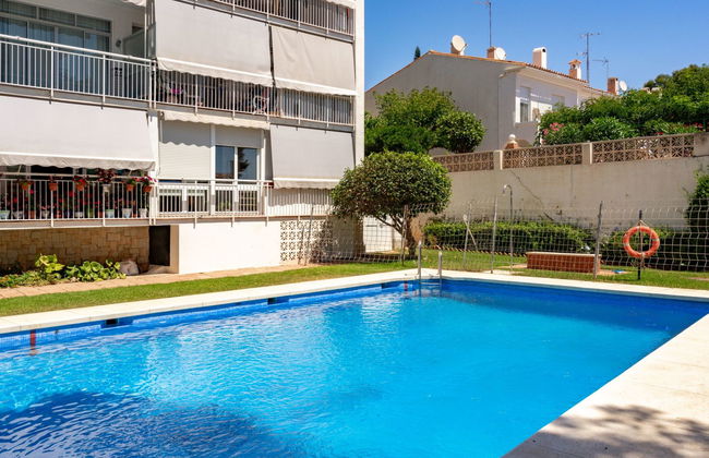 3 bedroom Apartment in Benalmádena with swimming pool and garden - Photo 32