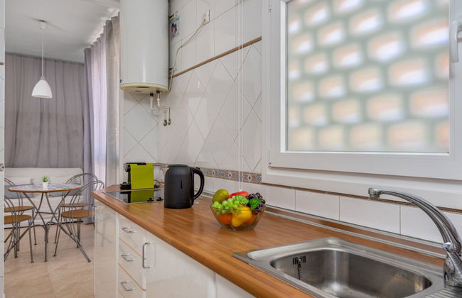 3 bedroom Apartment in Benalmádena with swimming pool and garden - Photo 12