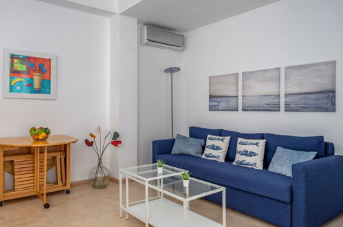 Photo 2 - 2 bedroom Apartment in Benalmádena with swimming pool and garden