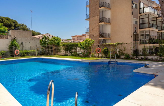 3 bedroom Apartment in Benalmádena with swimming pool and garden - Photo 28
