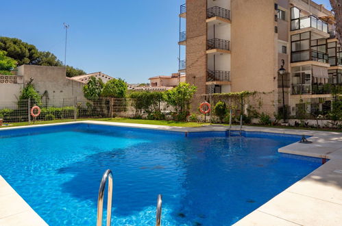 Foto 28 - Appartamento con 2 camere da letto a Benalmádena con piscina e vista mare