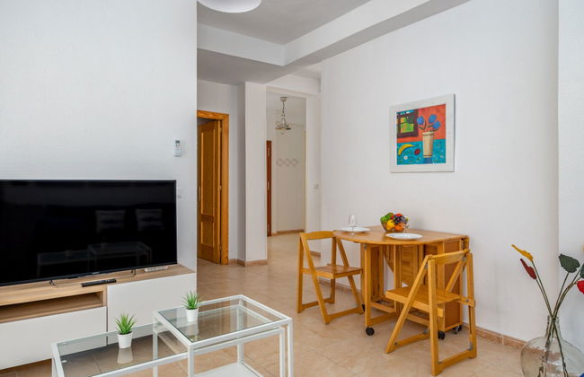 3 bedroom Apartment in Benalmádena with swimming pool and garden - Photo 6