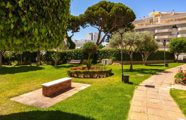 3 bedroom Apartment in Benalmádena with swimming pool and garden - Photo 5