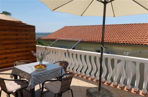 Photo 13 - Appartement de 1 chambre à Jasenice avec terrasse et vues à la mer