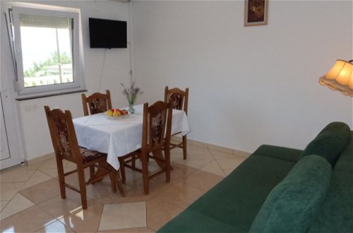 Photo 11 - 1 bedroom Apartment in Jasenice with terrace and sea view