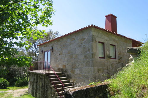 Photo 5 - Maison de 3 chambres à Viana do Castelo avec jardin et vues à la mer