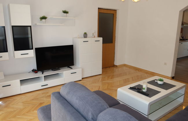 Casa de 5 quartos em Novigrad com piscina privada e jardim - Foto 9
