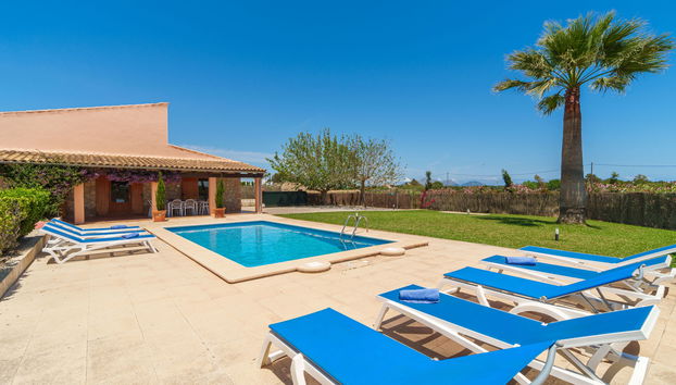 Casa de 5 quartos em Muro com piscina privada e jardim - Foto 3