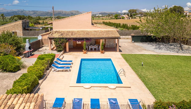 Casa de 5 quartos em Muro com piscina privada e jardim - Foto 2