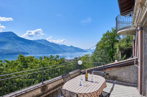 Foto 1 - Casa de 2 quartos em Dongo com terraço e vista para a montanha