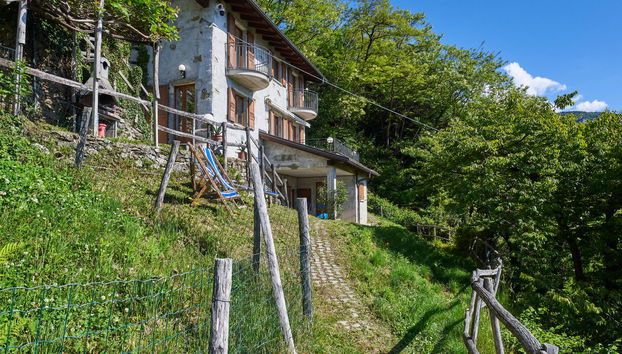 Haus mit 3 Schlafzimmern in Dongo mit garten und terrasse - Foto 4