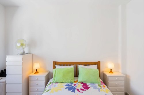 Foto 9 - Appartamento con 3 camere da letto a Portimão con vista mare