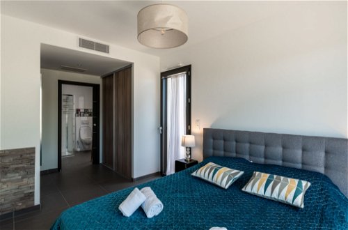 Foto 30 - Apartamento de 4 quartos em Porto-Vecchio com piscina e vistas do mar