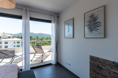 Foto 39 - Appartamento con 4 camere da letto a Porto-Vecchio con piscina e vista mare