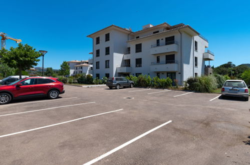 Foto 49 - Appartamento con 4 camere da letto a Porto-Vecchio con piscina e vista mare