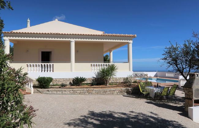 Casa de 4 quartos em Faro com piscina privada e jardim - Foto 28