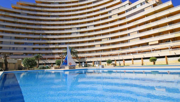 3 bedroom Apartment in Calp with swimming pool and garden - Photo 2