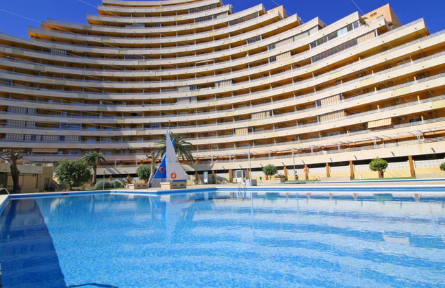 Apartamento de 3 quartos em Calp com piscina e jardim - Foto 2
