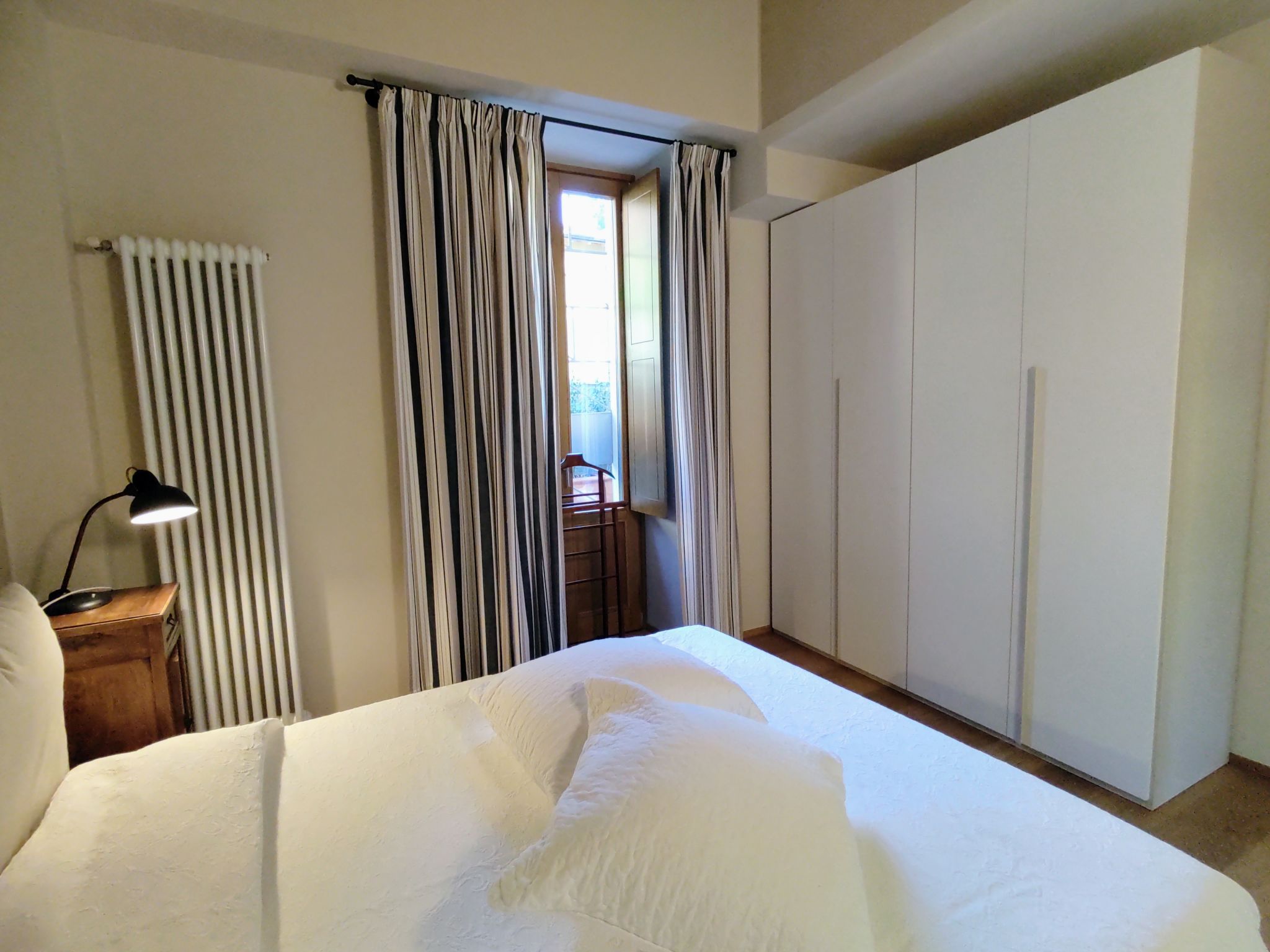 Foto 8 - Appartamento con 2 camere da letto a Dorio con terrazza e vista sulle montagne