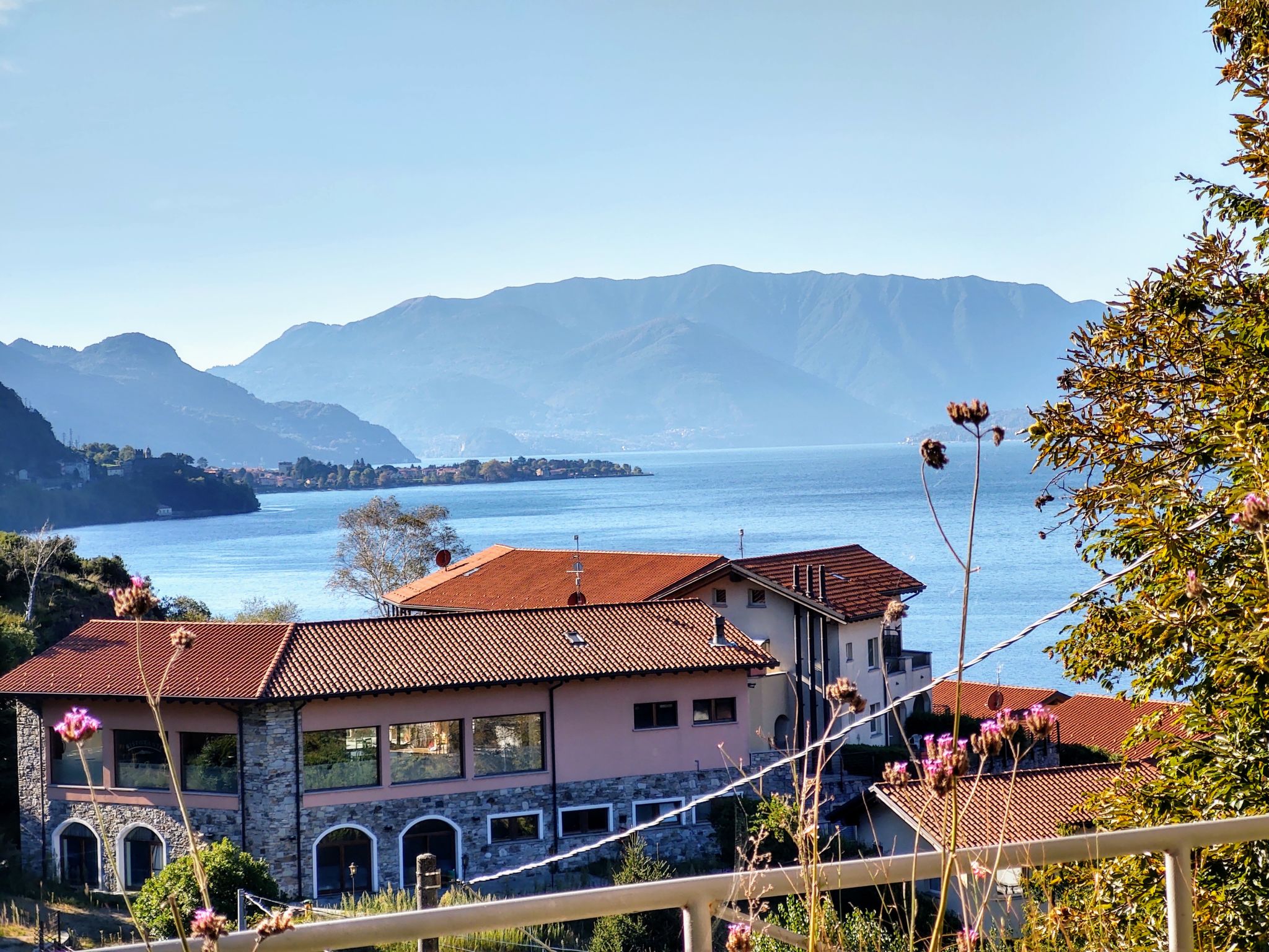 Foto 17 - Apartamento de 2 quartos em Dorio com terraço e vista para a montanha